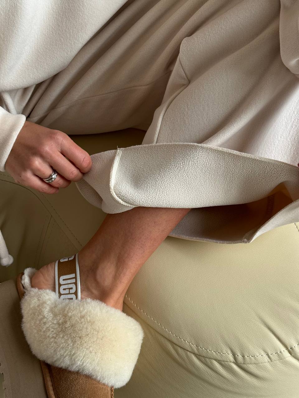 Kostiumėlis Cream Comfort